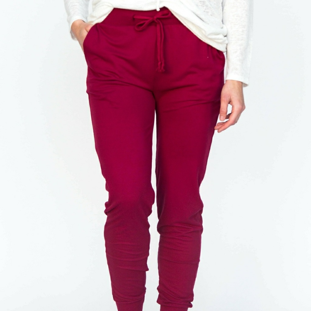 SOLD Agnes & Dora joggers